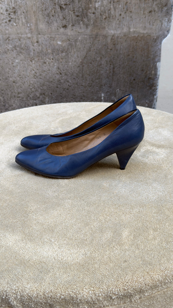 Navy blue Charles Jourdan pumps