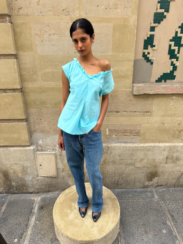 Blue top