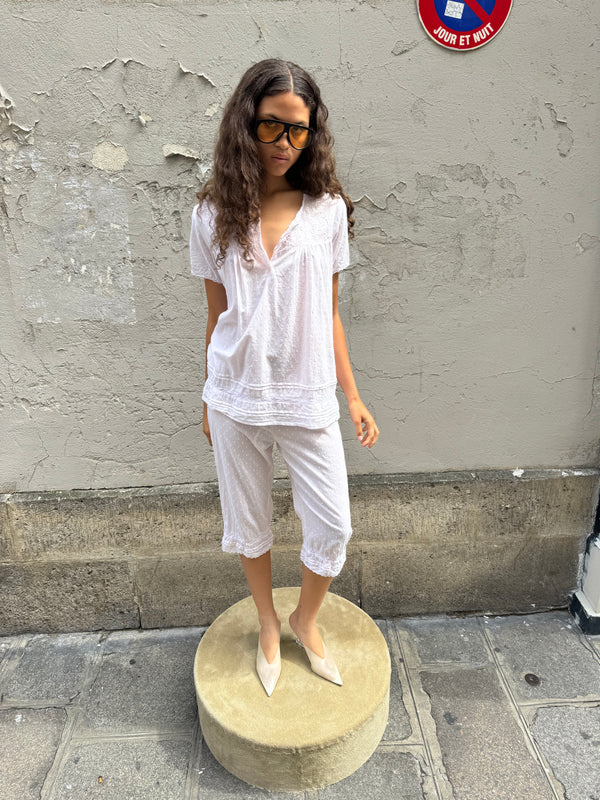 Embroidered cotton set