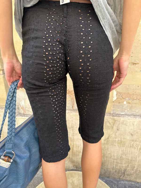 Capri pants