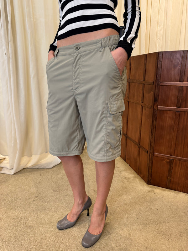 Cargo bermuda shorts