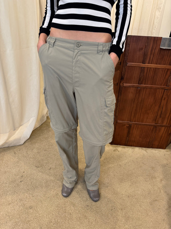 Cargo bermuda shorts