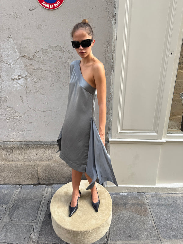 Asymmetrical dress
