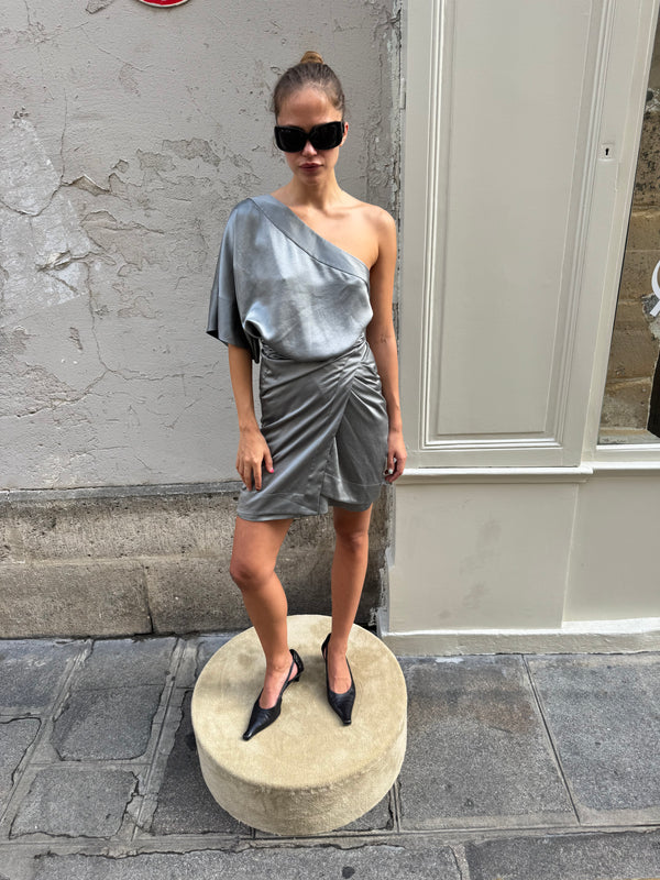 Asymmetrical dress